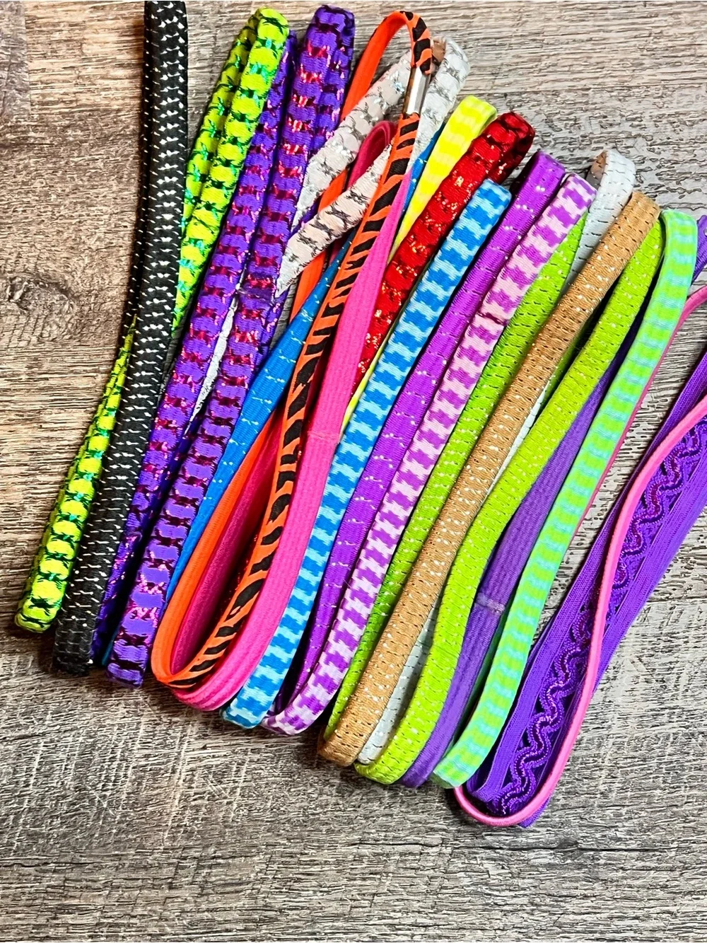 Girls Headbands Lot of 21 Colorful Stretch Athletic Sports Dance Hair Bands
